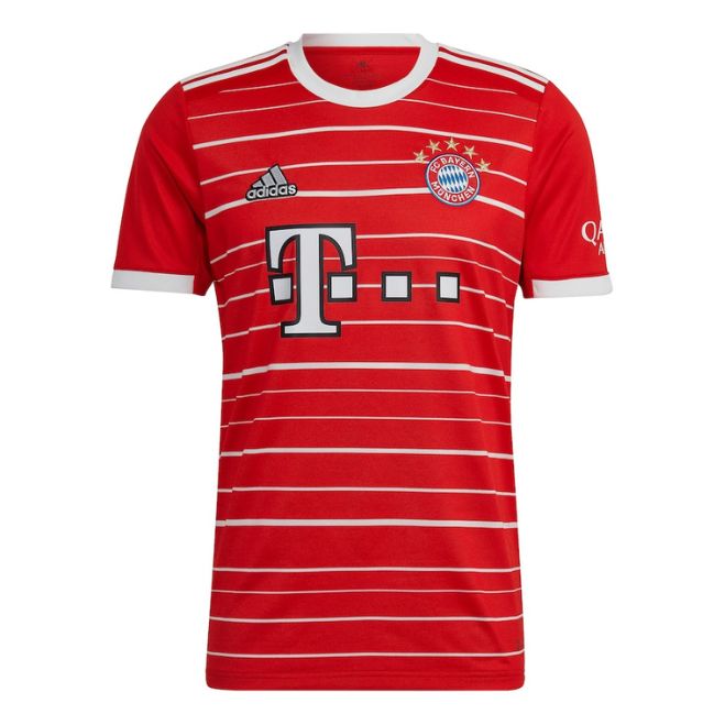 Bayern Munich Thomas Müller jersey in red with white stripes and Adidas logo by Jerseyteamsworld